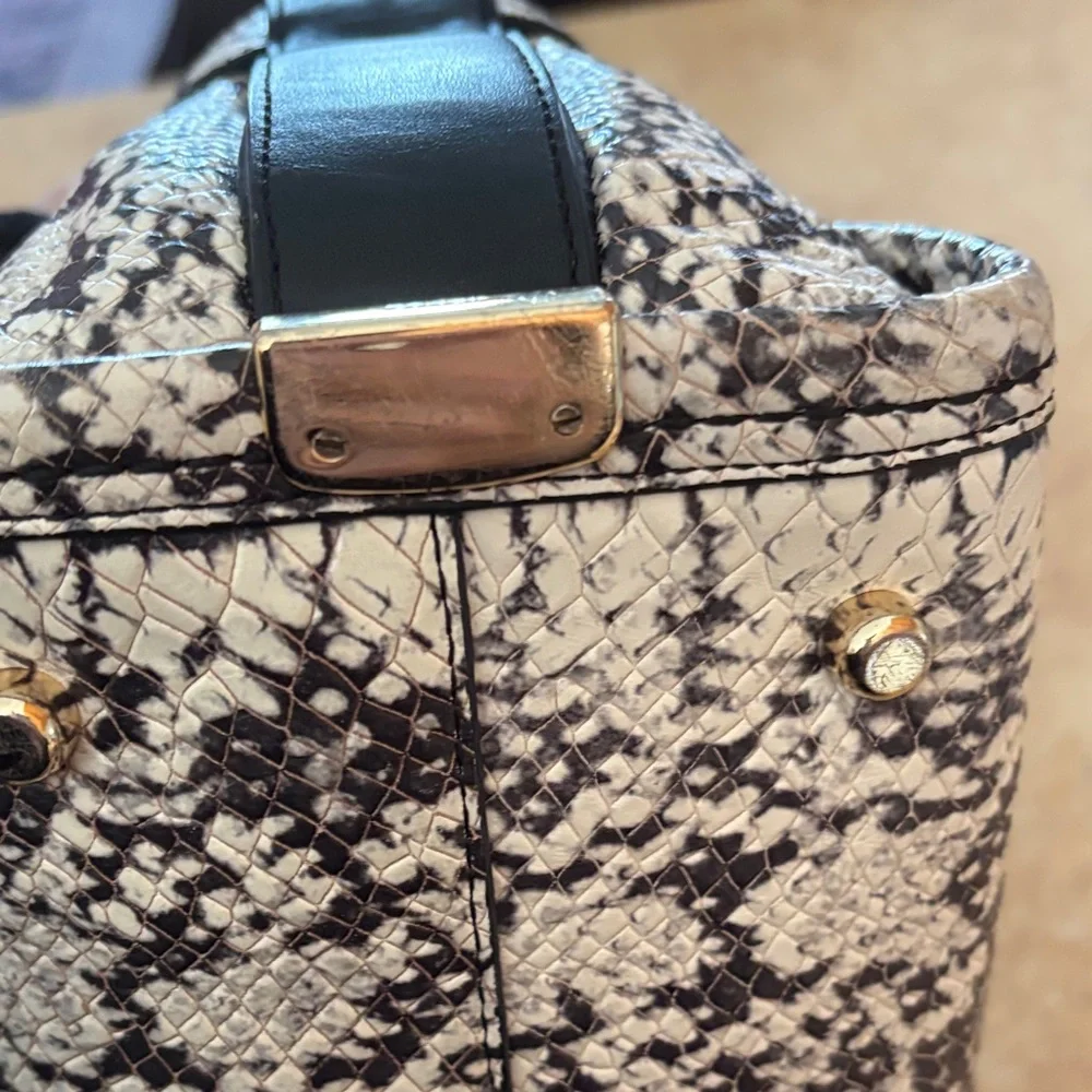 Coach Swagger 27 Snakeskin Satchel with Black and Gold Accents - Picture 5 of 10
